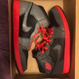Jordan 1 Retro Mid Black Infrared